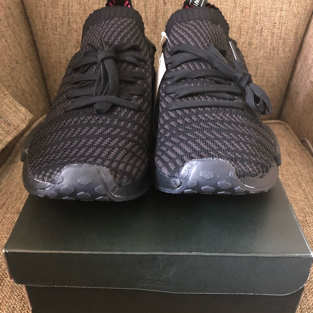 Adidas triple Black STLT - Picture 2 of 4